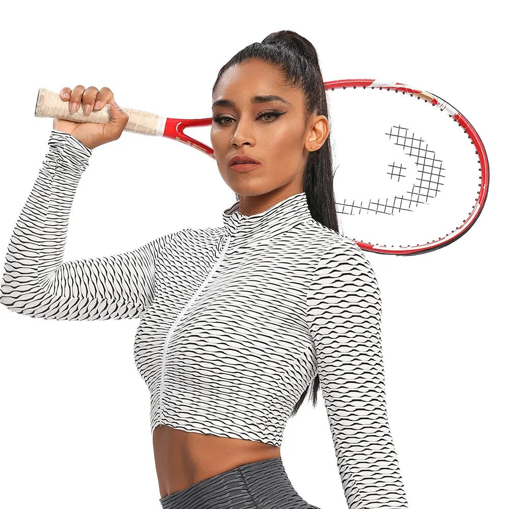 Long Sleeve Ruched Crop Top - NouvFit